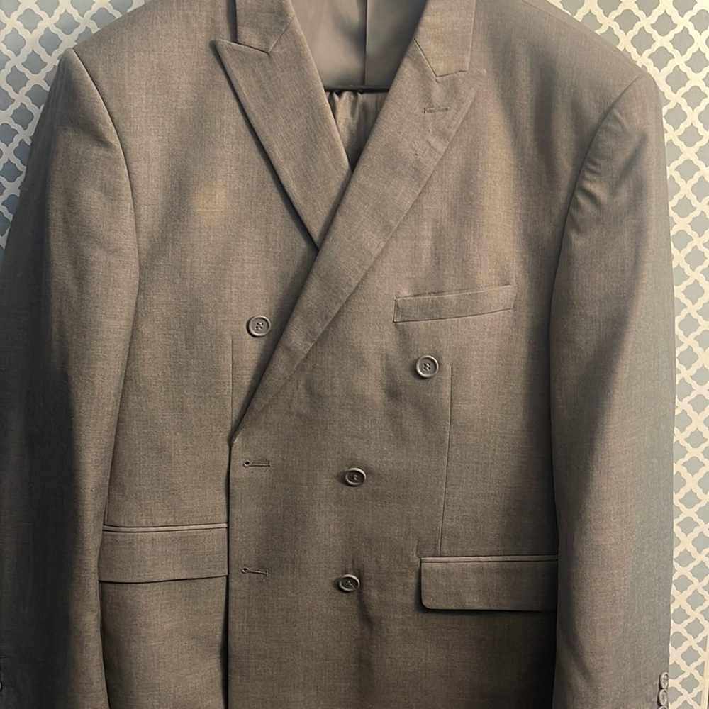 Gary Suit